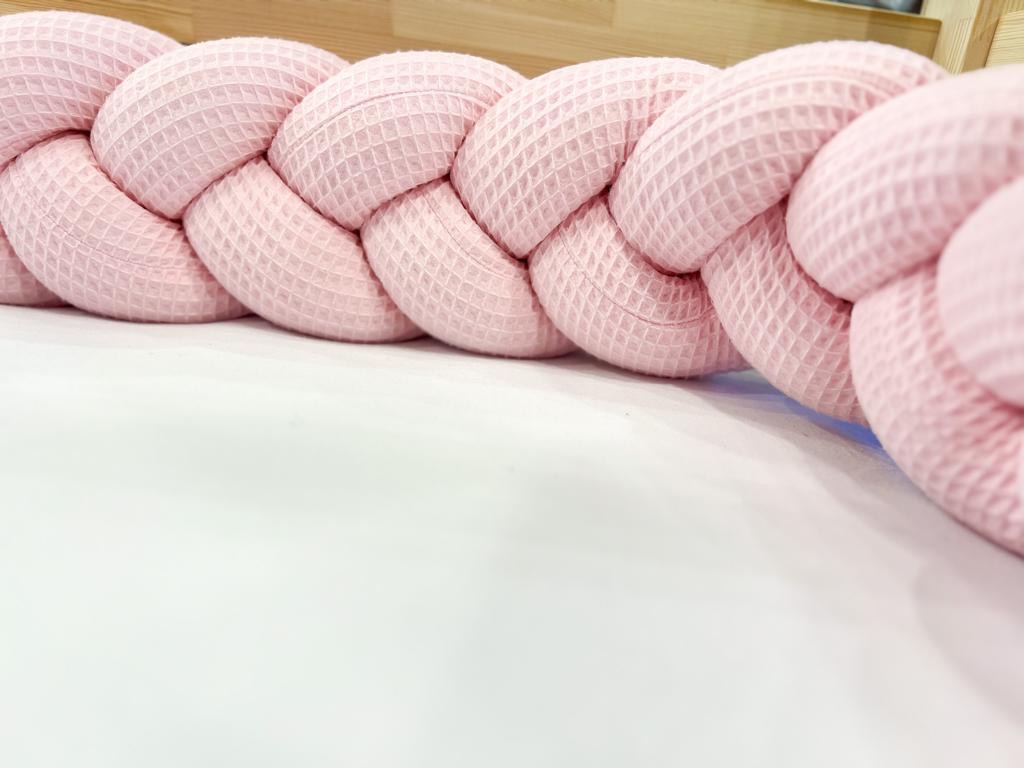 plecione ochraniacze do łóżeczek