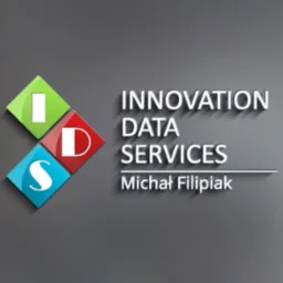 Logo firmy Innovation Data Services Michała Filipiaka z elementami graficznymi w postaci trzech kwadratów w kolorach zielonym, czerwonym i niebieskim, zawierających litery I, D i S.
