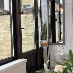 Pomysłowe wnętrze Renata Kacińska - Hol po metamorfozie wnętrza na cele własne