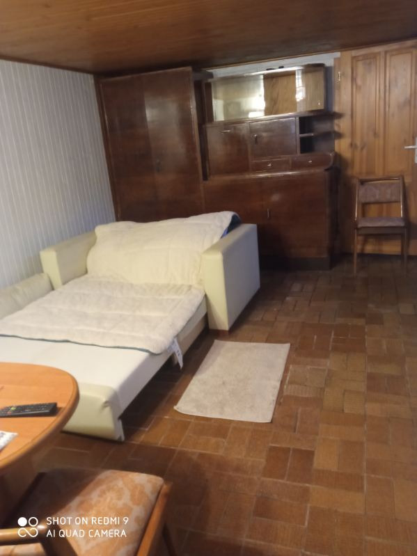 Pokój przed metamorfozą wnętrza na cele własne