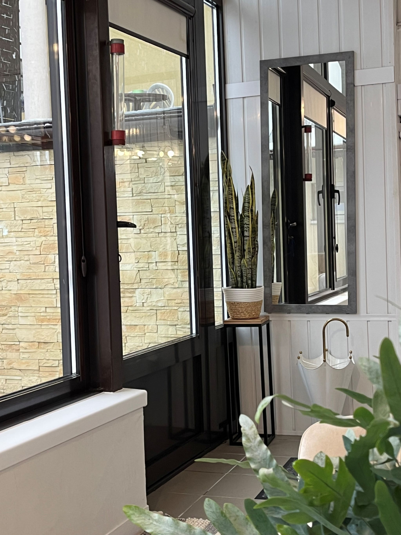 Hol po metamorfozie wnętrza na cele własne