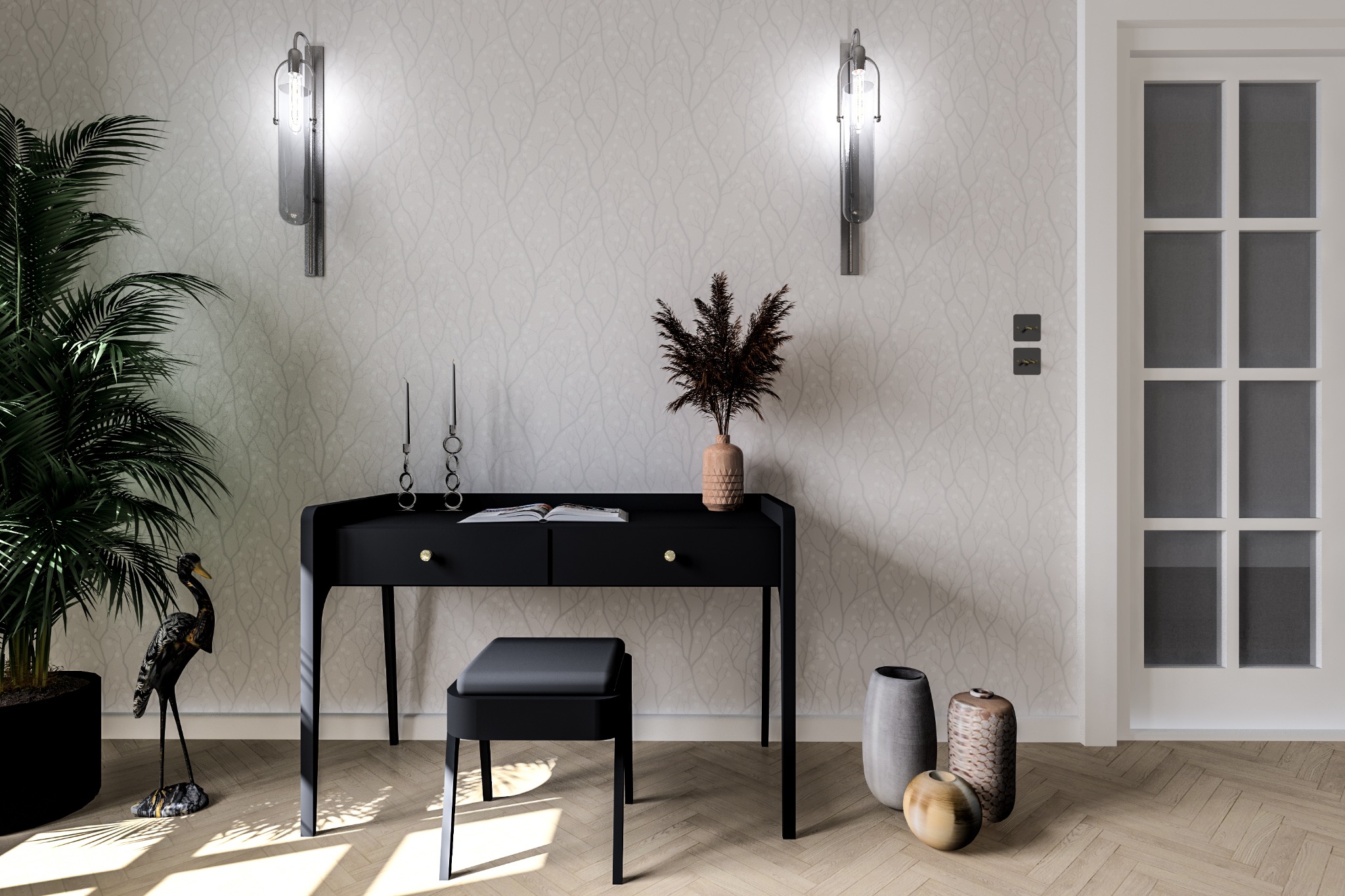 Eleganckie wnętrze z czarnym biurkiem, stołkiem i dekoracjami: wazon z suszem, świeczniki, rzeźba żurawia, roślina doniczkowa, lampy ścienne i ozdobne wazony na parkiecie w jodełkę.