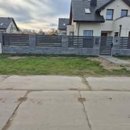 Ogrodzenie z bloczkow montaż przesel 
