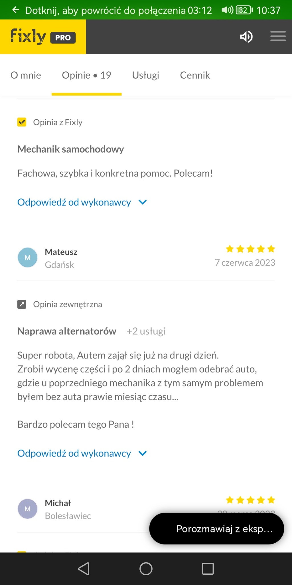 Zrzut ekranu z opiniami o mechaniku samochodowym na platformie Fixly, zawierający pozytywną recenzję z oceną 5 gwiazdek i opisem szybkiej i fachowej pomocy, oraz inną opinię dotyczącą naprawy...
