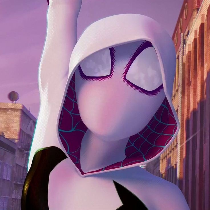 Stylizowana postać Spider-Gwen w białym kostiumie z kapturem, fioletową wyściółką z motywem pajęczyny i czarnymi akcentami na tle miejskiego krajobrazu w pastelowych kolorach.