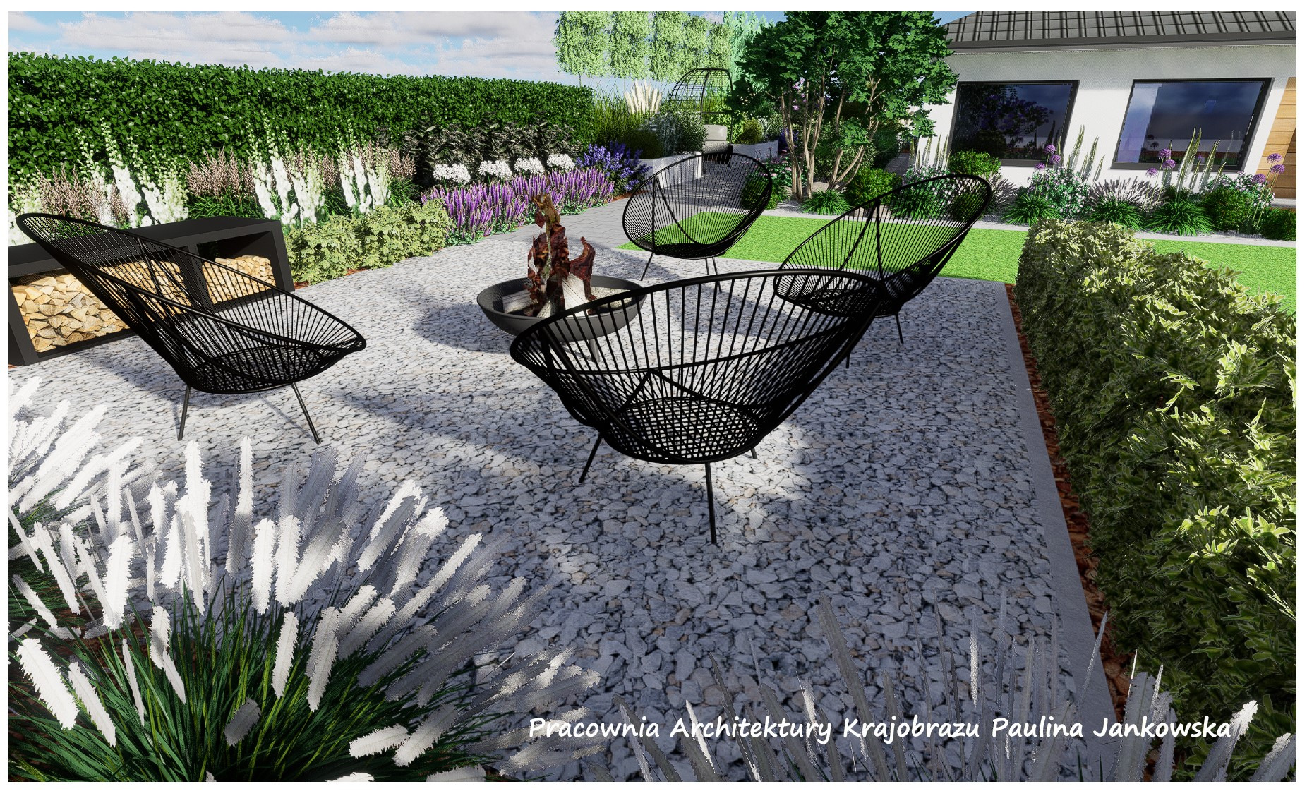 Wizualizacja ogrodu z czarnymi, ażurowymi krzesłami, paleniskiem i ozdobnym żwirem, otoczona zielenią, w tym strzyżonym żywopłotem i kwitnącymi bylinami.