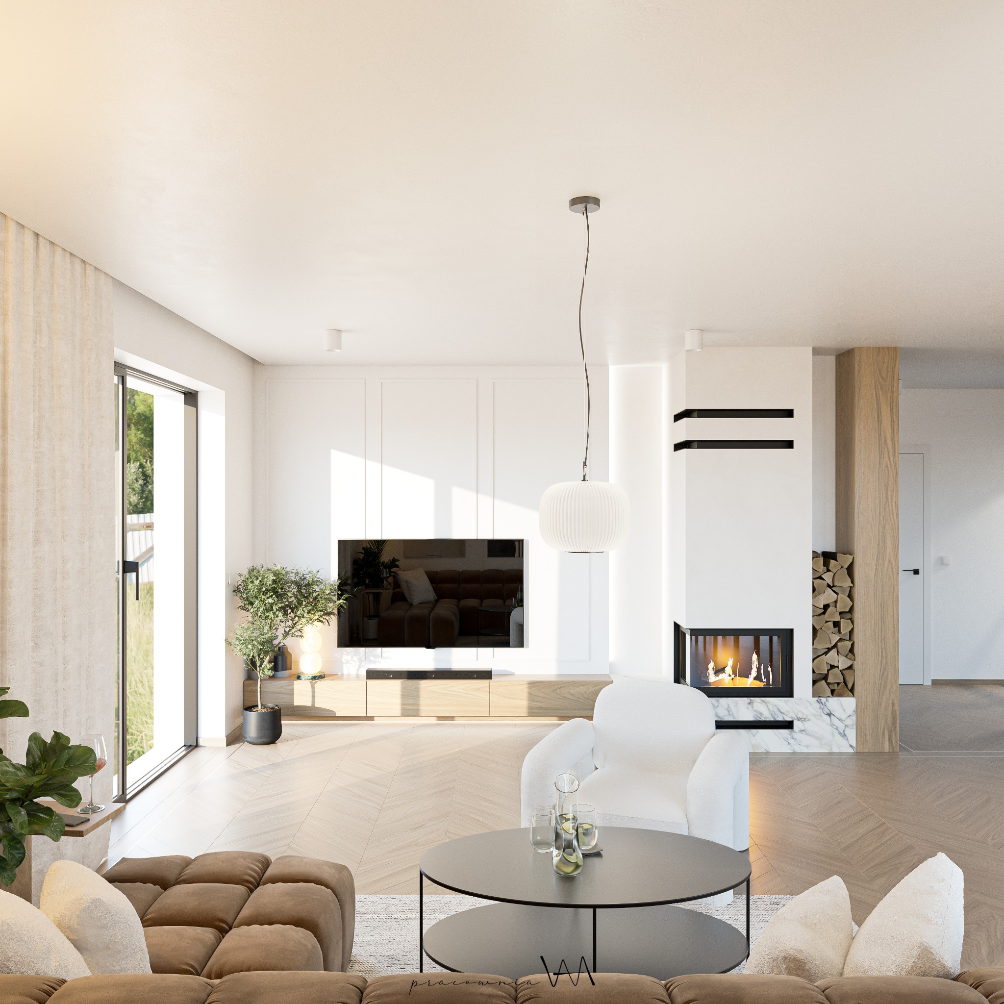 Jasne, przestronne wnętrze salonu z parkietem w jodełkę, kominkiem z marmurowym wykończeniem, nowoczesnym oświetleniem i wygodnymi meblami w neutralnych kolorach, z widokiem na ogród przez duże okno.