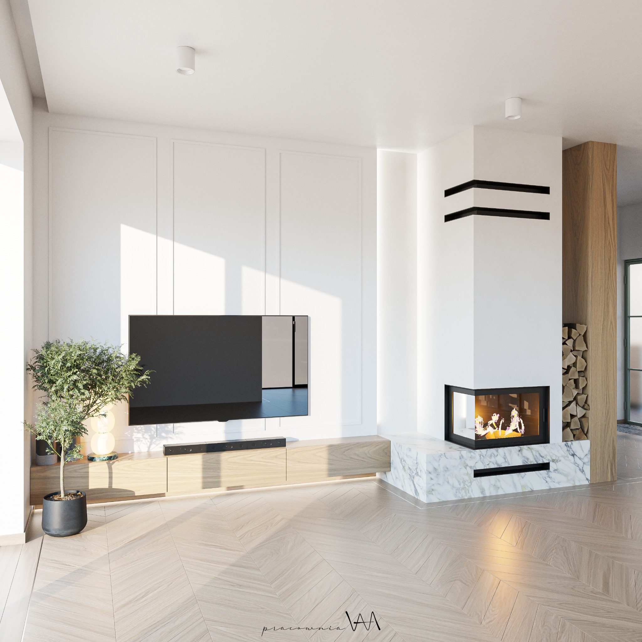 Jasne wnętrze salonu z parkietem w jodełkę, marmurowym kominkiem z paleniskiem, telewizorem na tle białej ściany z dekoracyjnymi panelami i rośliną doniczkową.