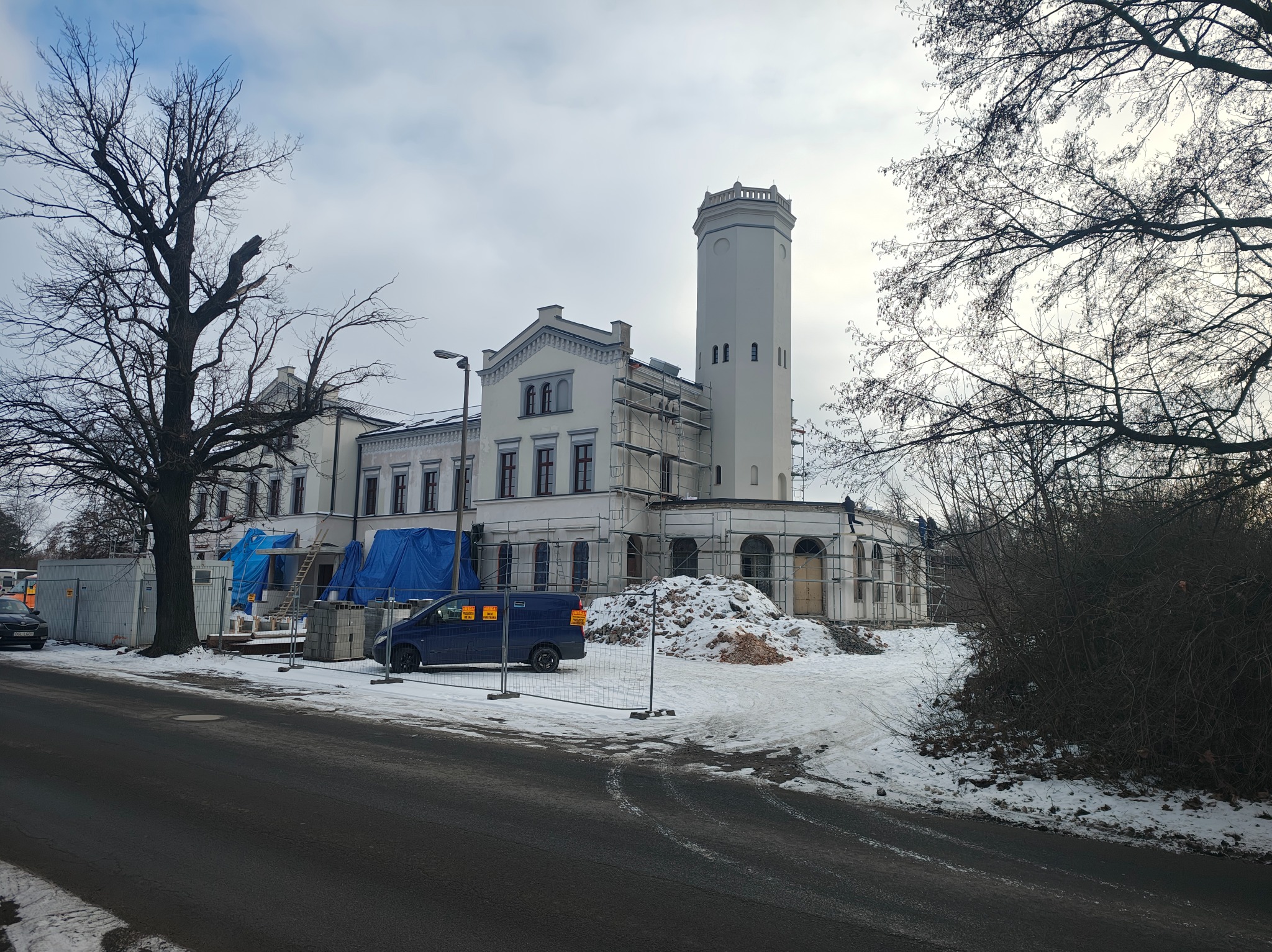 Tynki renowacyjne dworzec PKP Głubczyce