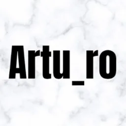 Logo 'Artu_ro' w czarnej czcionce na tle imitującym biały marmur z szarymi żyłami.