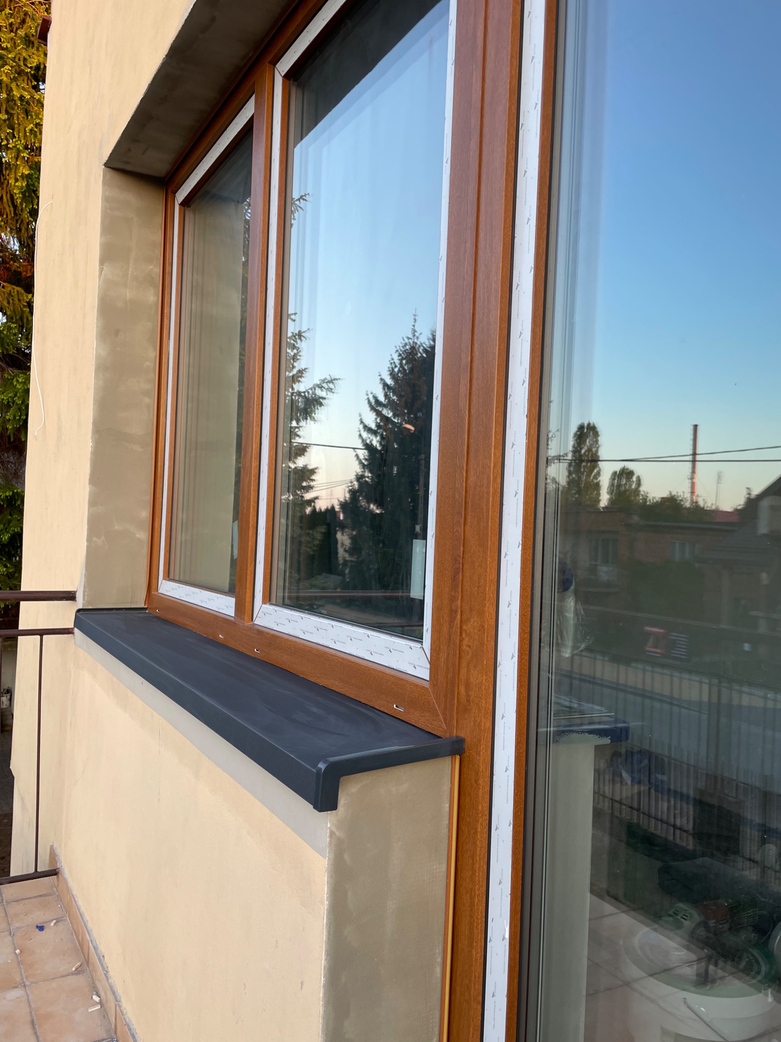 Sprzedaż/Montaż OKIEN I PARAPETÓW + obróbka. 🪟🪟🪟