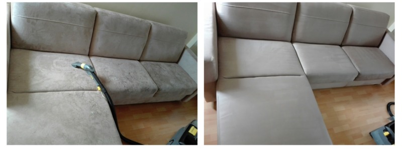 Beżowa, modułowa kanapa narożna z widoczną różnicą w czystości tapicerki: lewa strona, w trakcie czyszczenia, z widocznym urządzeniem czyszczącym, oraz prawa strona po czyszczeniu, na parkiecie.