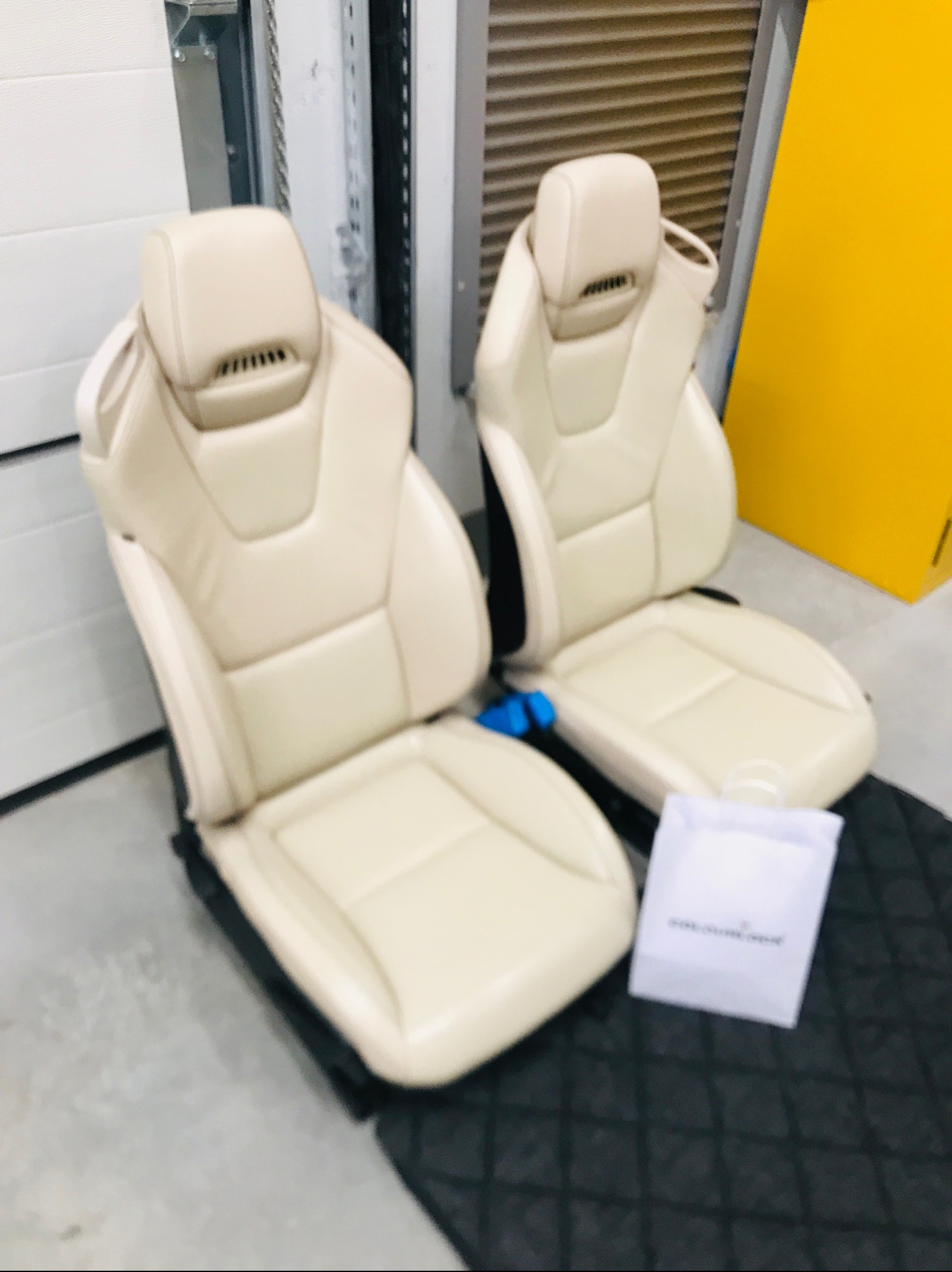 Mercedes SLK renowacja foteli