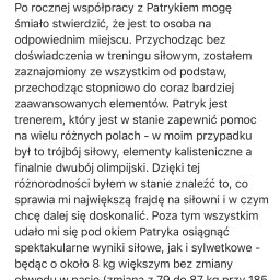 Trener personalny Patryk Piotrowski - Opinia klienta o trenerze personalnym z Suwałk, opisująca pozytywne efekty współpracy i osiągnięte wyniki siłowe.