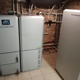 Kocioł pelletowy Eko Silver II oraz bufor Stalmark S1000