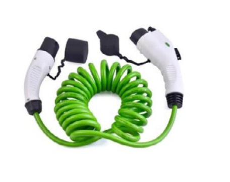 Ladowarki dla samochodów elektrycznych , przewody , wtyczki, pomiary.