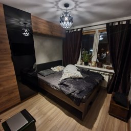 Zabudowa sypialni styl nowoczesny loft