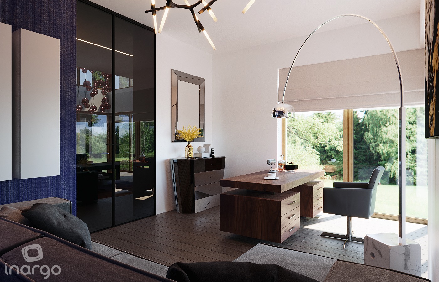 Nowoczesne biuro domowe z drewnianym biurkiem, szarą tapicerowaną krzesłem, lampą łukową, komodą i lustrem, widok z salonu.