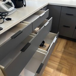 Stolarz Łukasz Kołodziejczyk - Solidne Szafy Świnoujście