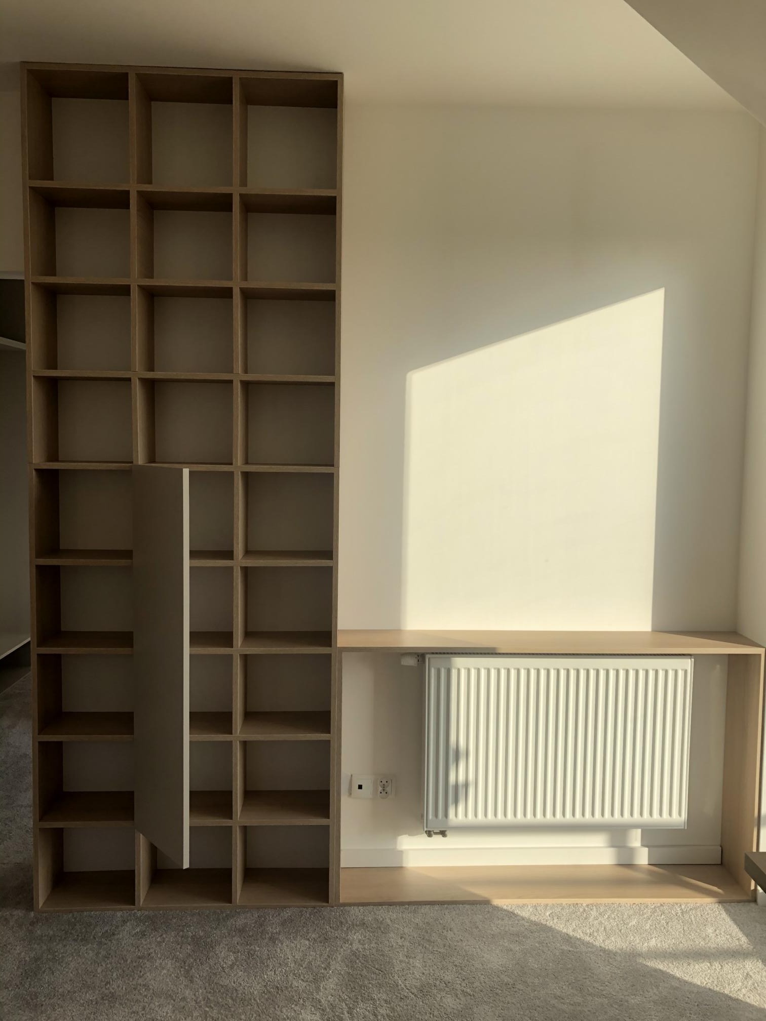 Otwarta kratownica na książki