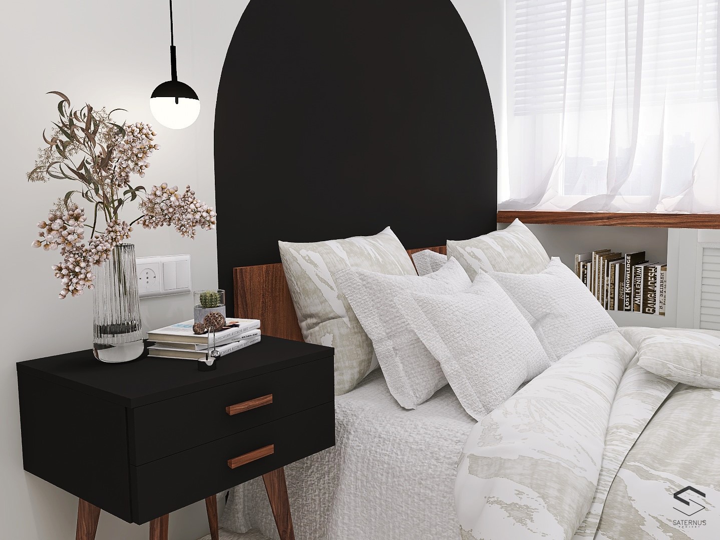 Sypialnia z czarnym zagłówkiem w kształcie łuku, stolik nocny z kwiatami i lampą, okno z zasłonami w tle.