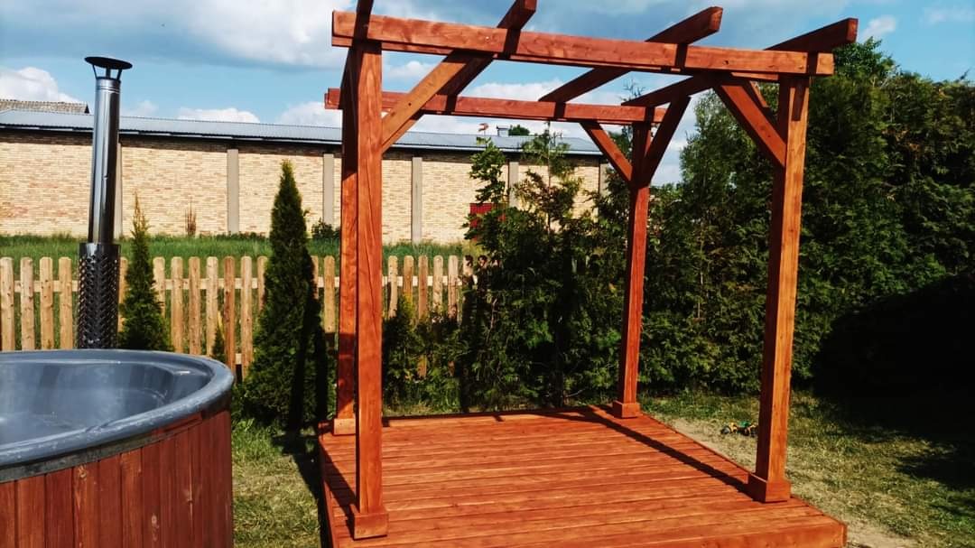 Budowa tarasów i altan