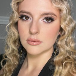 Makijaż z kreską Nude Głogów 