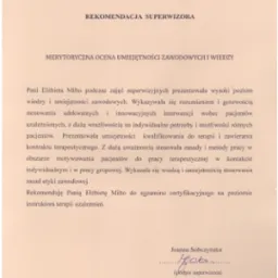 Skan rekomendacji superwizora dla Elżbiety Miłto, oceniający jej umiejętności zawodowe i wiedzę w zakresie terapii uzależnień, z podpisem Joanny Sobczyńskiej.