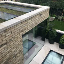 Świetliki dachowe i stropowe oraz zabudowa otworu okiennego