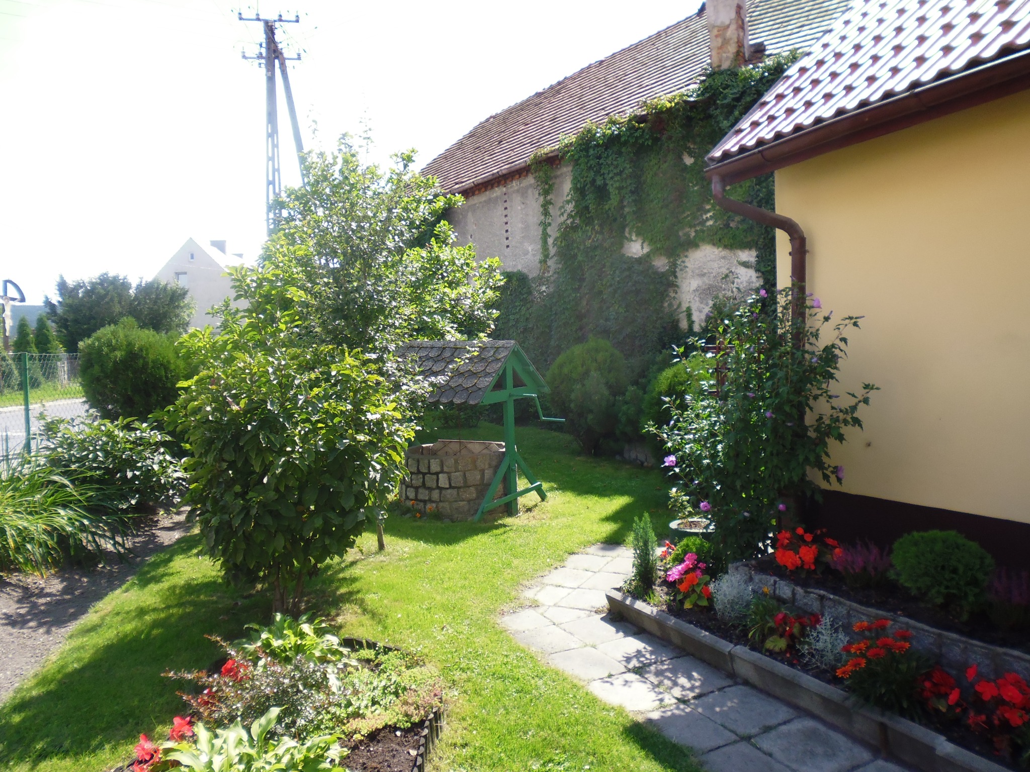 Dom w powiecie wrocławskim.