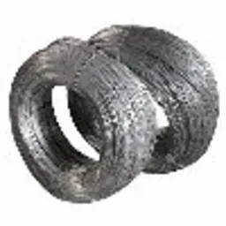 Dwie zwoje szarego drutu wiązałkowego, jeden na drugim, z widoczną fakturą i nierównościami powierzchni.