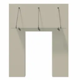 Szklany daszek nad wejściem, zawieszony na metalowych prętach, minimalistyczny design.