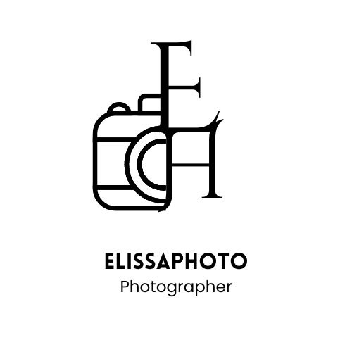 Minimalistyczne logo fotografa: stylizowany aparat fotograficzny wkomponowany w inicjały 'EH' na białym tle, podpisane nazwą 'ELISSAPHOTO Photographer'.