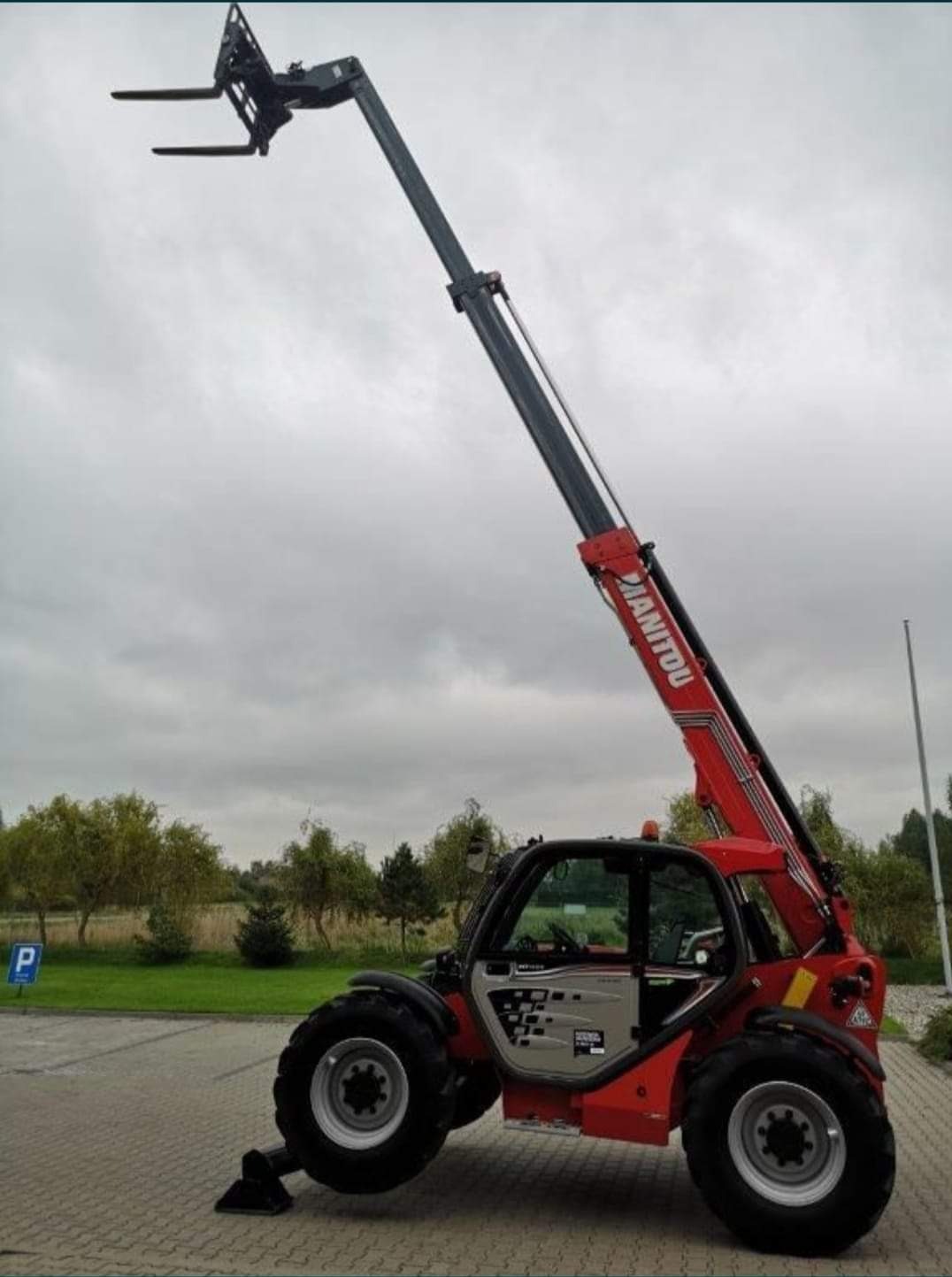 Ładowarka teleskopowa.