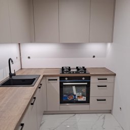 mała kuchnia w bloku