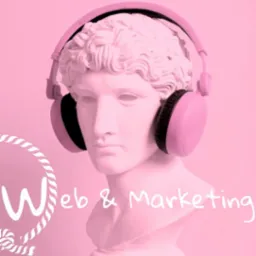 Białe popiersie w słuchawkach na różowym tle z napisem 'Web & Marketing' we Wrocławiu.