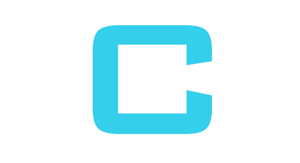 Niebieski, geometryczny logotyp w kształcie litery C na białym tle.