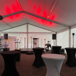 Hala namiotowa szerokość 10m, długość od 5m do 40m. Wysokość boku 3m.