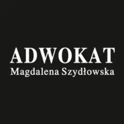 Minimalistyczne logo kancelarii prawnej z białym napisem 'ADWOKAT Magdalena Szydłowska' na czarnym tle, oddzielone poziomymi liniami.