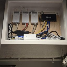 TEL-TEAM Marek Adamczuk - System kontroli dostępu Unifi dla studia filmowego