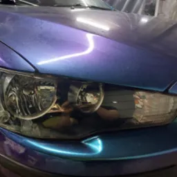 Reflektor zabezpieczony folią PPF