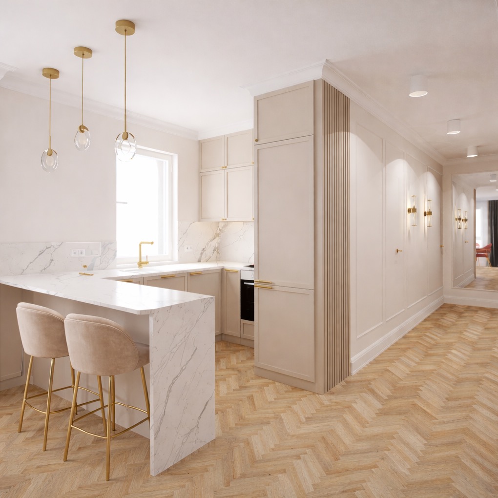 Elegancka kuchnia w beżach z marmurowym blatem i złotymi akcentami, widok na salon z parkietem w jodełkę i lustrem. Nowoczesny design, ciepłe oświetlenie.
