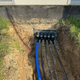 VikSar Radosław Ciesielski - Wprowadzenie kabli nN do stacji PV