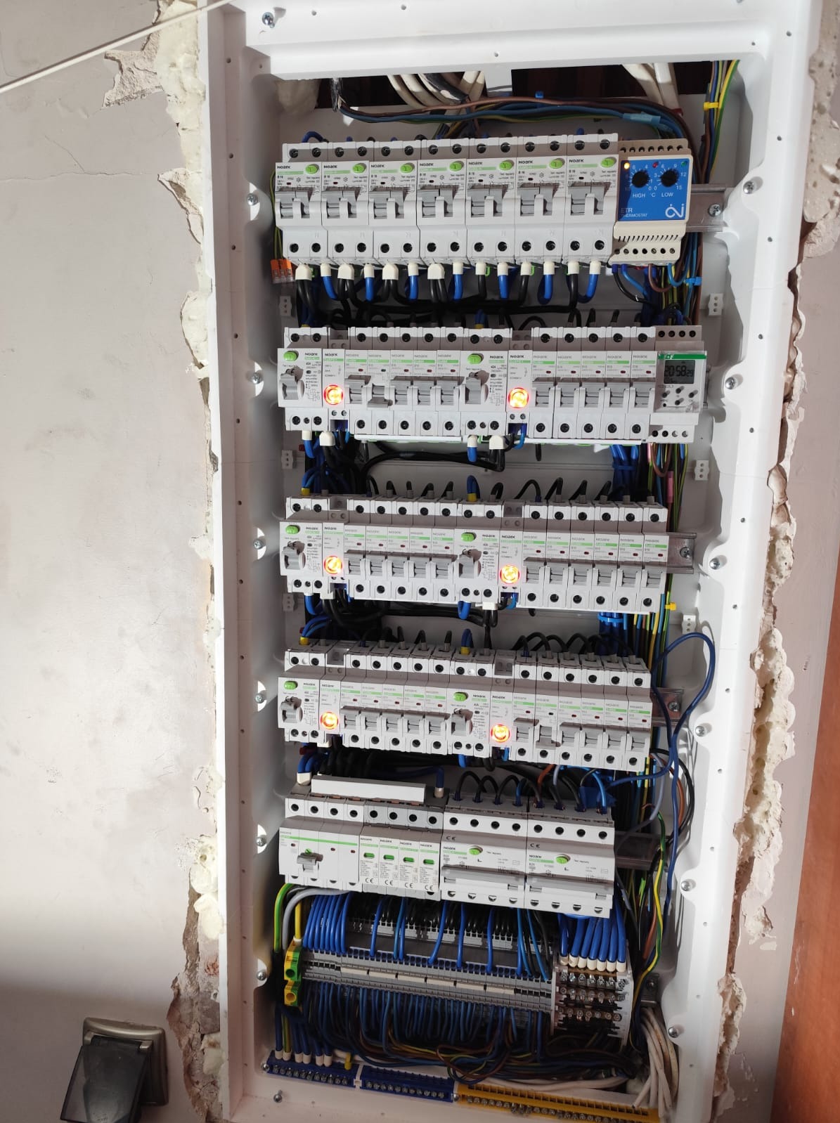 Wymiana rozdzielnicy i przystosowanie do obowiązujących norm