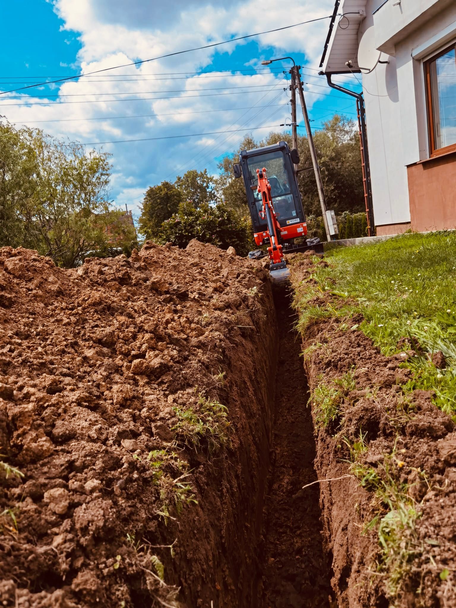 Wykop pod przyłącze instalacji fotowoltaicznej