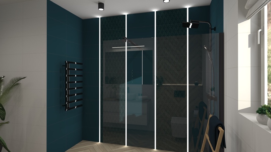 Nowoczesna łazienka z ciemnymi, wzorzystymi płytkami, podświetlanymi pionowymi listwami LED, drewnianą podłogą w jodełkę i grzejnikiem drabinkowym na ścianie w kolorze morskim.