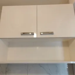 szafka łazienkowa, biały połysk