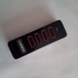 Pilot do bramy. Tryb otwierania: brama / furtka.