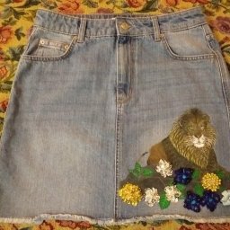 Ручная роспись акриловыми красками и вышивка. 