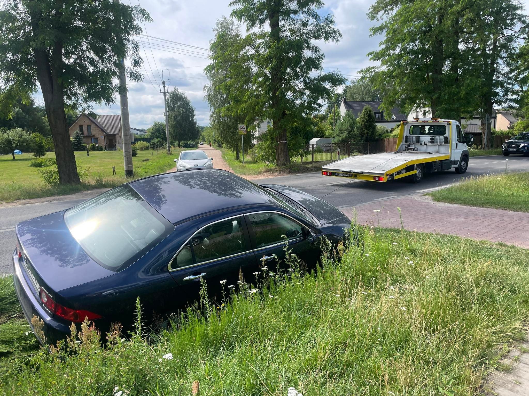 wyciąganie z rowu, wyciąganie z zaspy, wyciąganie z błota